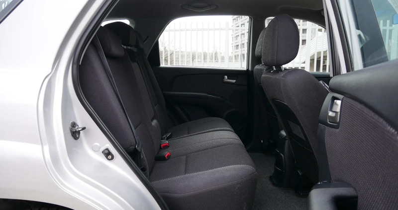 Kia Sportage cena 18390 przebieg: 207000, rok produkcji 2006 z Golczewo małe 106